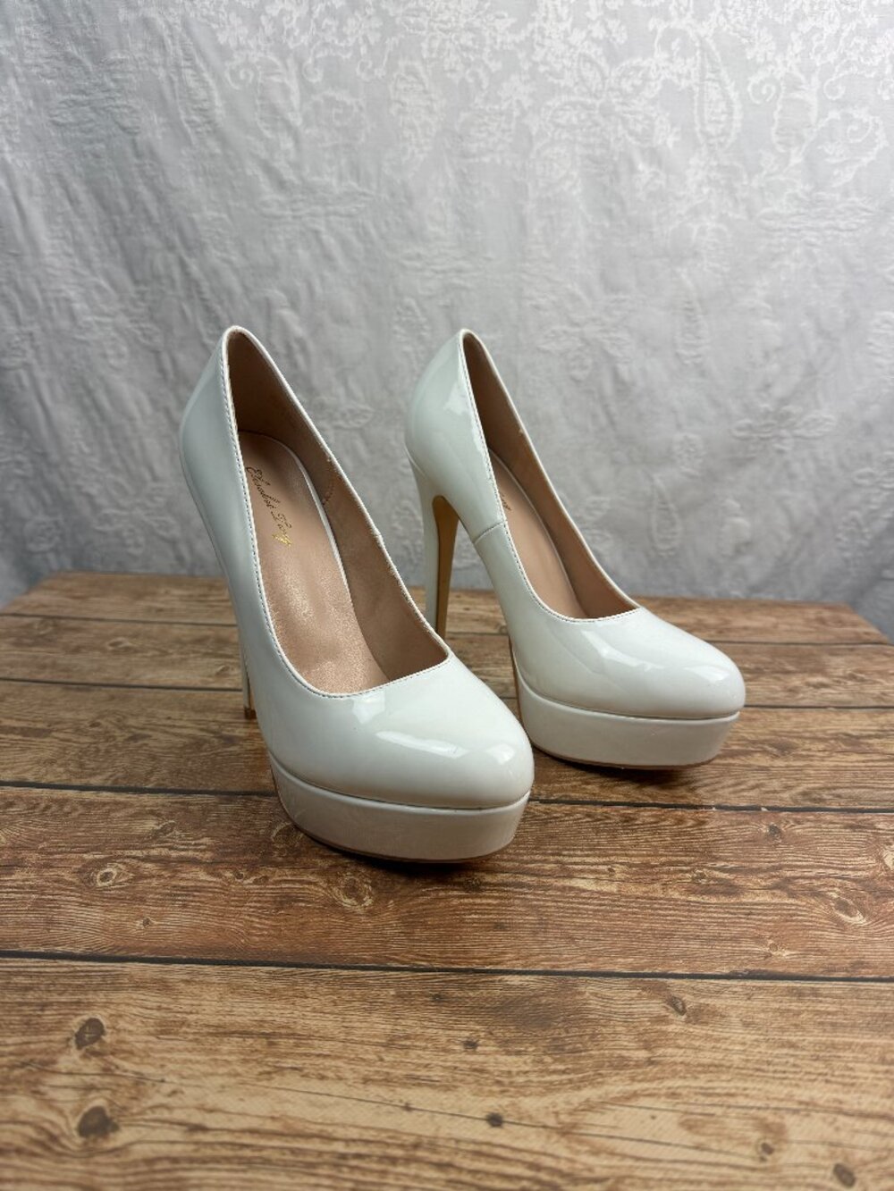 Elisabet Tang Women’s White Patent Platform Pumps Stiletto Heels Size 7